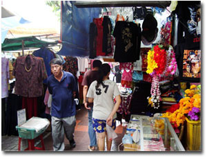 Mercado Banglampoo en Khaosan Road