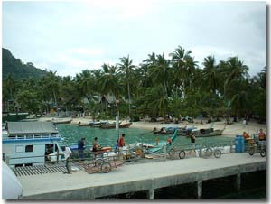 Puerto principal de Phi Phi